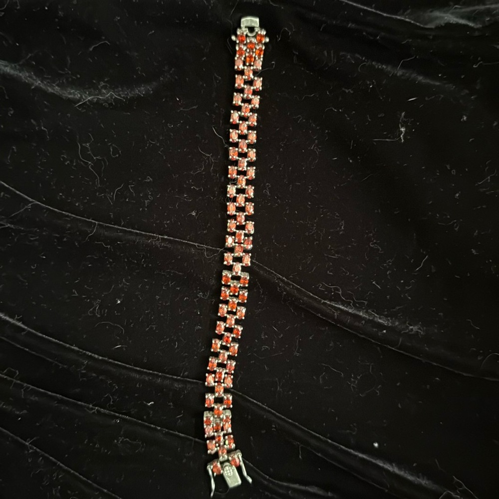 Absolutely stunning Sterling Silver 925 Garnet Tennis Bracelet